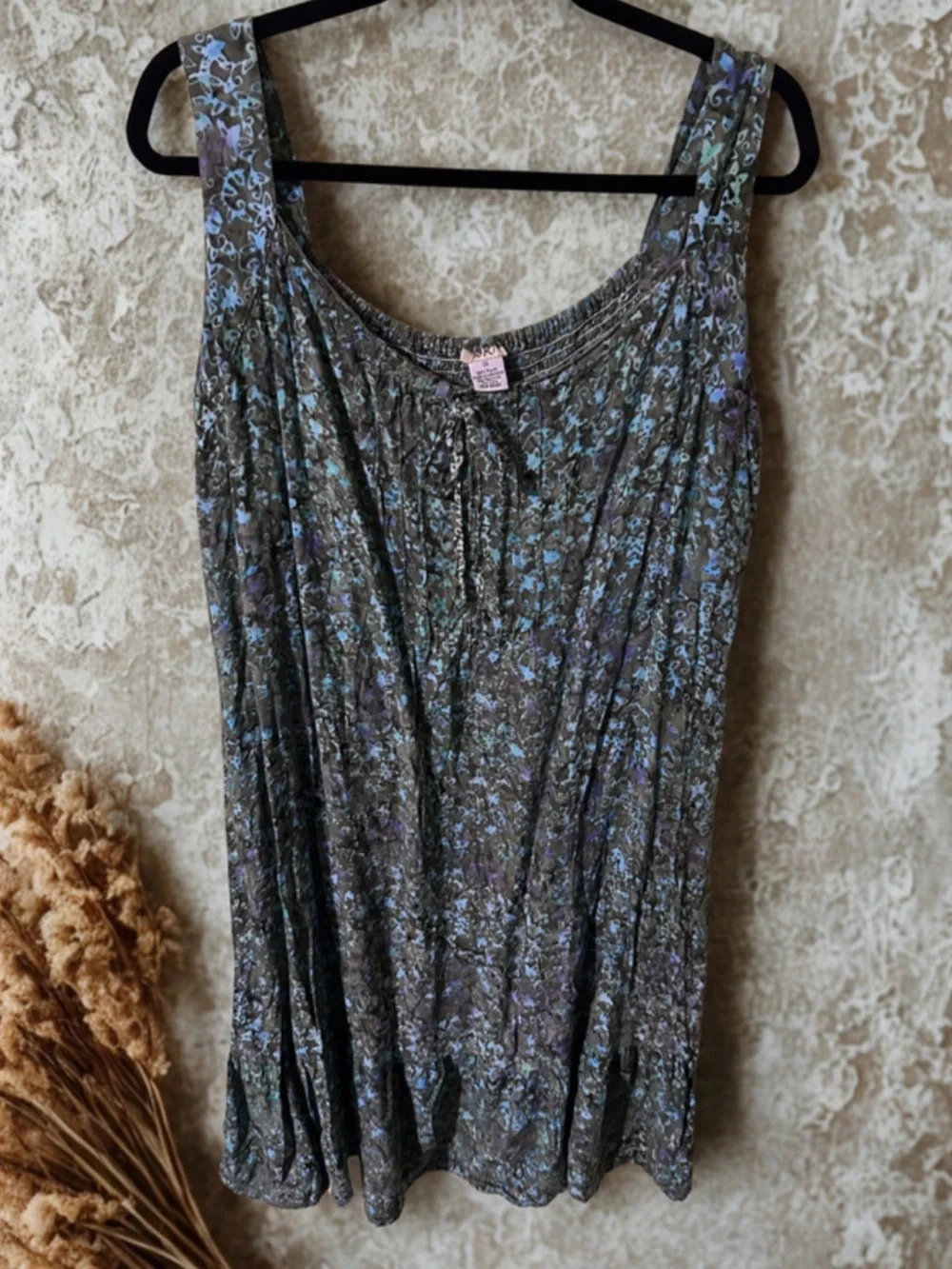 Women’s Sleeveless Floral Midi Dress in Olive & Lavender - Picture 1 of 3